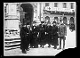 1918. Piazza dei Signori. Delegazione della Croce Rossa Americana a Padova con la contessa Papafava e la marchesa D'Arcais (Oscar Mario Zatta)